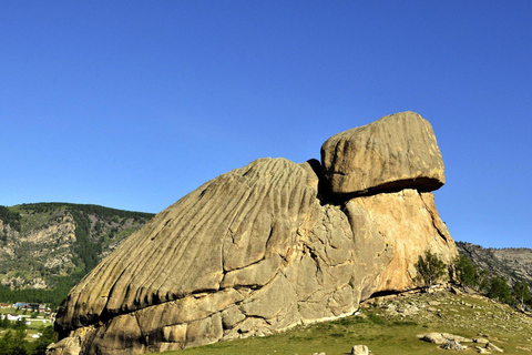 乌兰巴托：成吉思汗雕像和特勒吉国家公园两日游乌兰巴托：成吉思汗雕像和特勒吉公园两日游