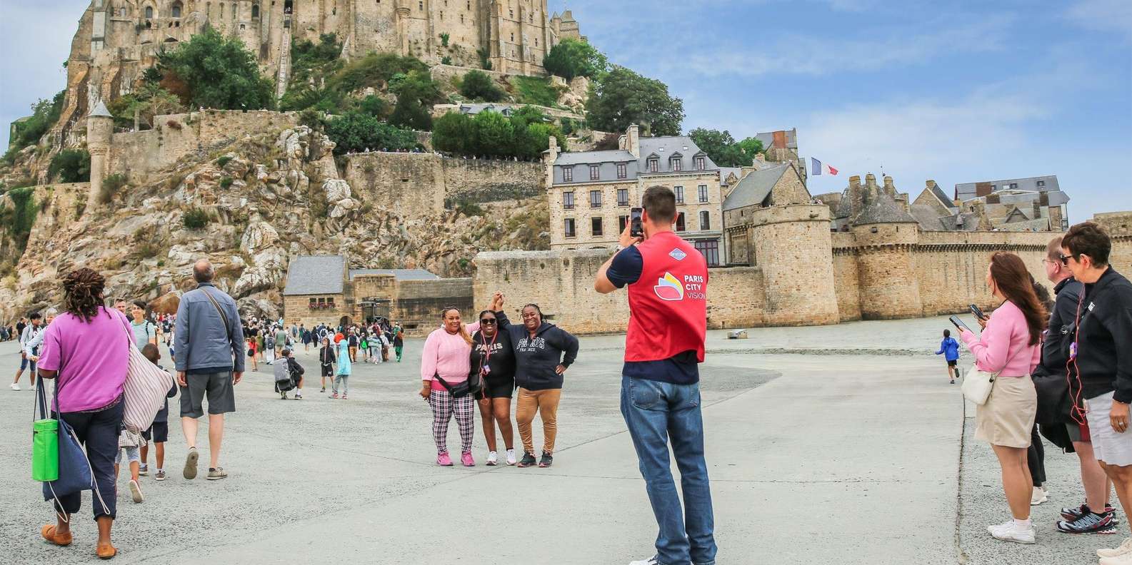 From Paris: Full-Day Mont Saint-Michel Guided Tour