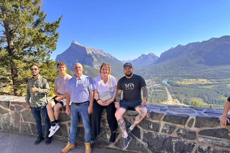 Winter: Full Day Private Tour Banff Icefield Parkway Trip