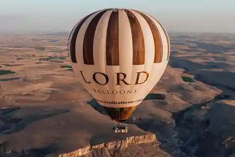 Cappadocia: Hot Air Balloon Flight over Soganli Valley
