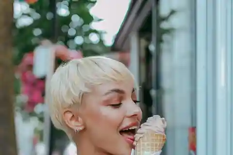 Portland: Guided Ice Cream Walking Tour with Tastings