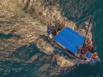 Samos: Boat Tour with BBQ Lunch to Samiopoula
