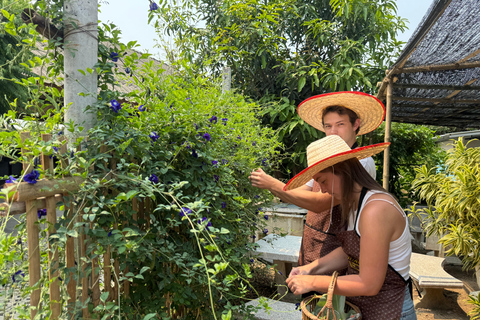Aonang: Thaise kookles met markt- en moestuintourAonang: Thaise kookles met markt- en keukentuintour