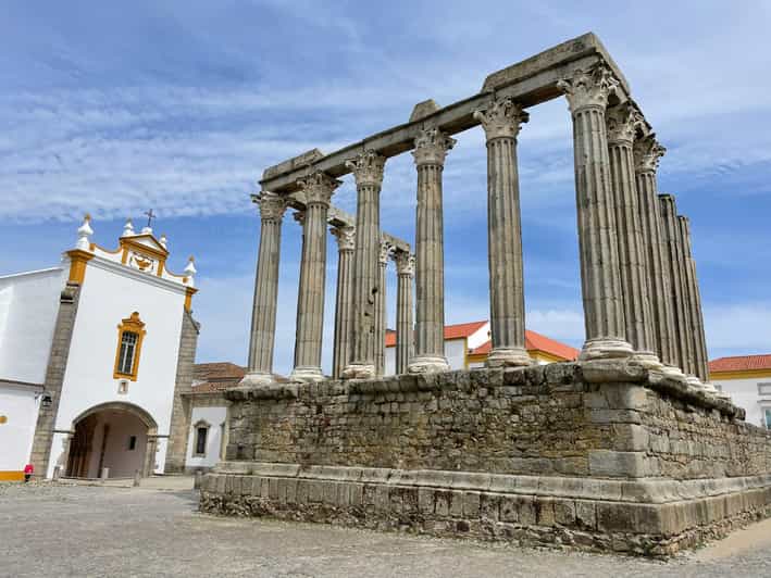 From Lisbon: Évora and Monsaraz with Regional Wine Tasting