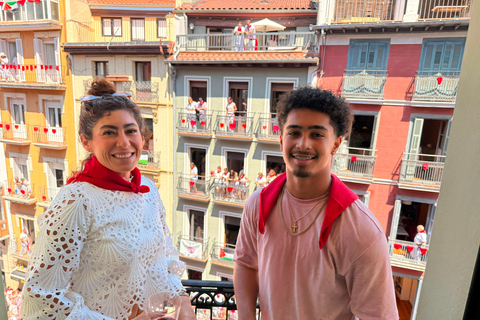 Pamplona Bulls: Balcony View & Gourmet Breakfast