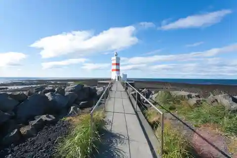 Reykjanesbær: Christmas Magic Walking Tour