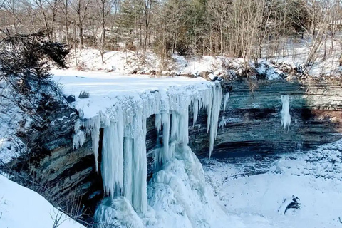 Randonnée hivernale à Rattlesnake Point RV-Motorhome Tour