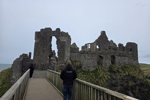 Giants Causeway: Private Causeway Coast Tour with Guide