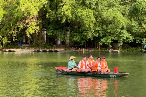 Hanoi: Crociera di 3 giorni con pernottamento a Ninh Binh, Cat Ba e Lan Ha Bay