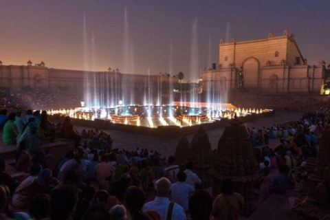 Nowe Delhi: zwiedzanie świątyni Akshardham z pokazem wody i światłaWycieczka All Inclusive do świątyni Akshardham z pokazem wody i światła