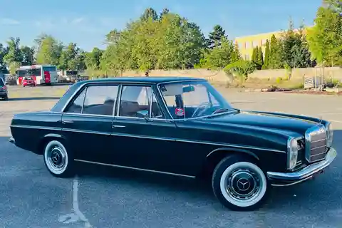 Classic Car Express Tour of Prague