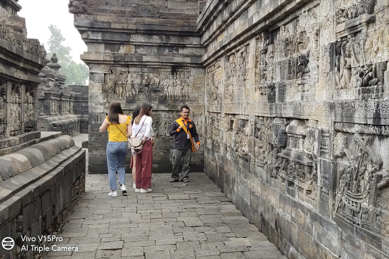 Yogyakarta: Borobudur & Prambanan Guided Tour with Pickup