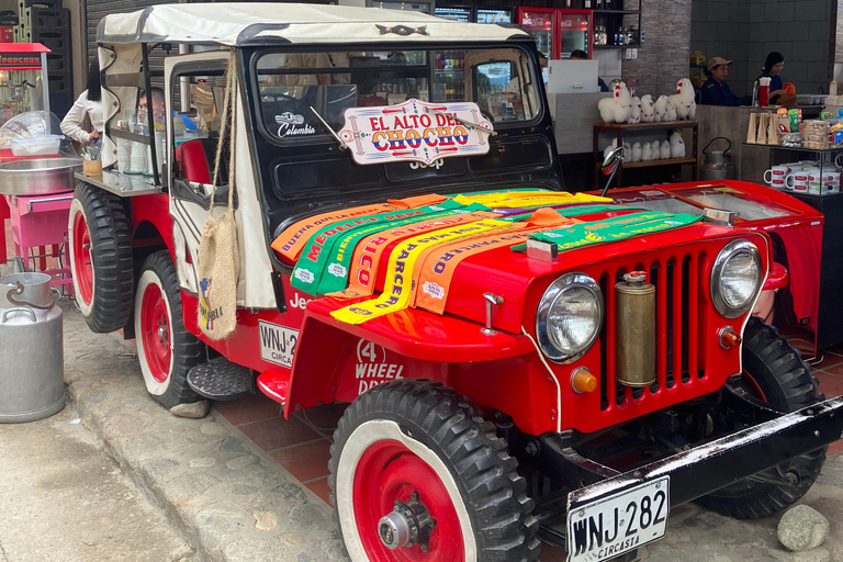From Medellín: Guatapé and San Rafael 2-Day Adventure