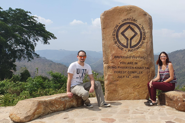 Bangkok: Tour a piedi per piccoli gruppi del Parco Nazionale di Khao YaiTour privato con servizio di prelievo e rientro in hotel