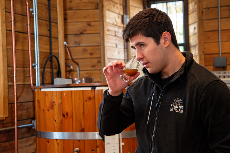 Stirling: Distillery Tour and Guided Whisky Tasting Standard Tour and Tasting