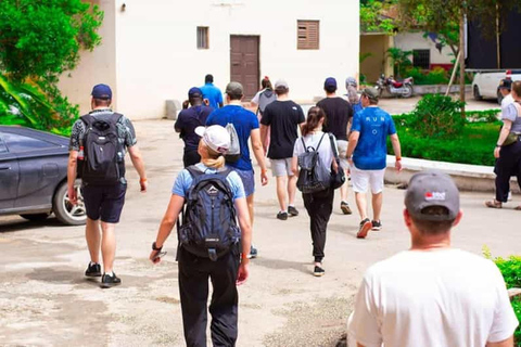 Arusha : visite touristique à pied de la ville avec des guides régionaux.