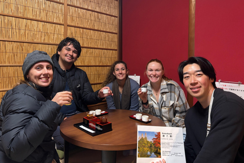 Kanazawa: Omicho Market Tour with Ramen Tasting