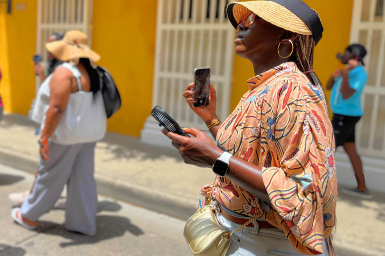 Tour a piedi al tramonto di Cartagena: Storia, mura e Getsemaní