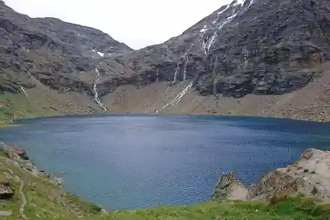 Abisko: Kärkevagge and Trollsjön Lake Day Hike