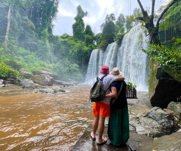 Exploração de Banteay Srei, Cascata de Kulen e Beng Mealea