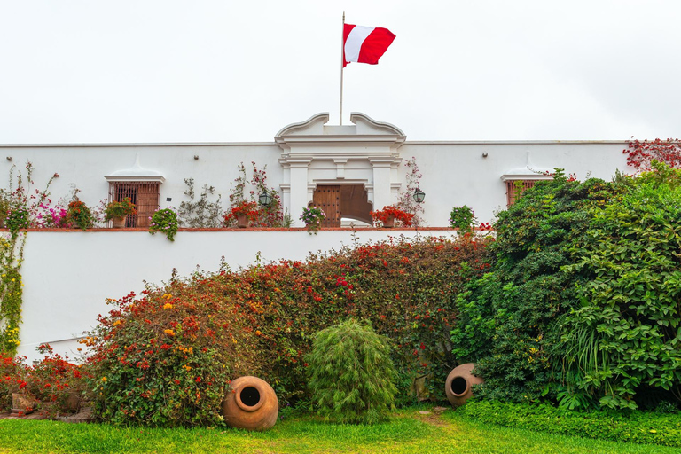 Lima: Skip-the-line Larco Museum Private Tour and Tickets 2-hour: Larco Museum Daytime Tour