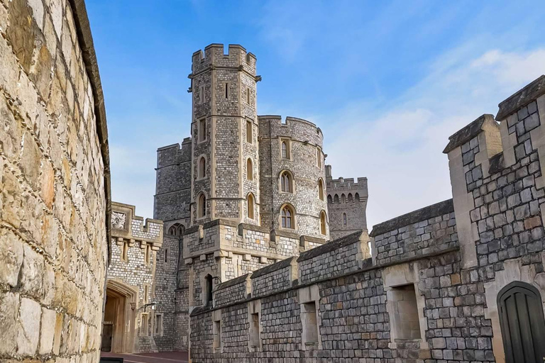 Depuis Londres : visite de Stonehenge et du château de Windsor avec entrée