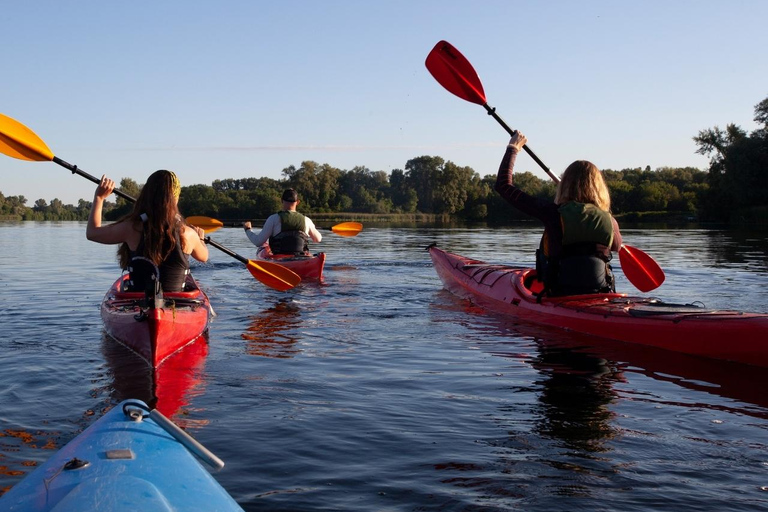 Warsaw: Kayaking ExperienceKayaking Experience: Exploring the heart of Warsaw