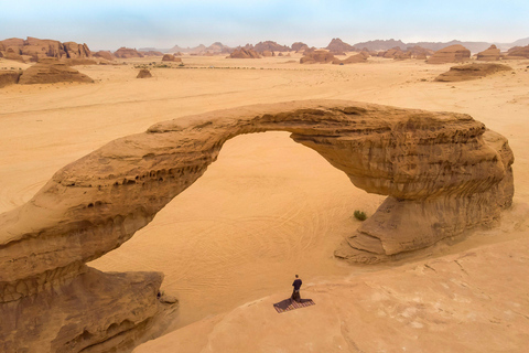 AlUla: Rainbow Arch Private SUV Tour