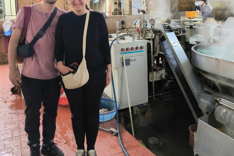 Dalat: piantagione di caffè, fabbrica di seta e tour culturaleDalat: tour tra piantagioni di caffè, fabbriche di seta e cultura