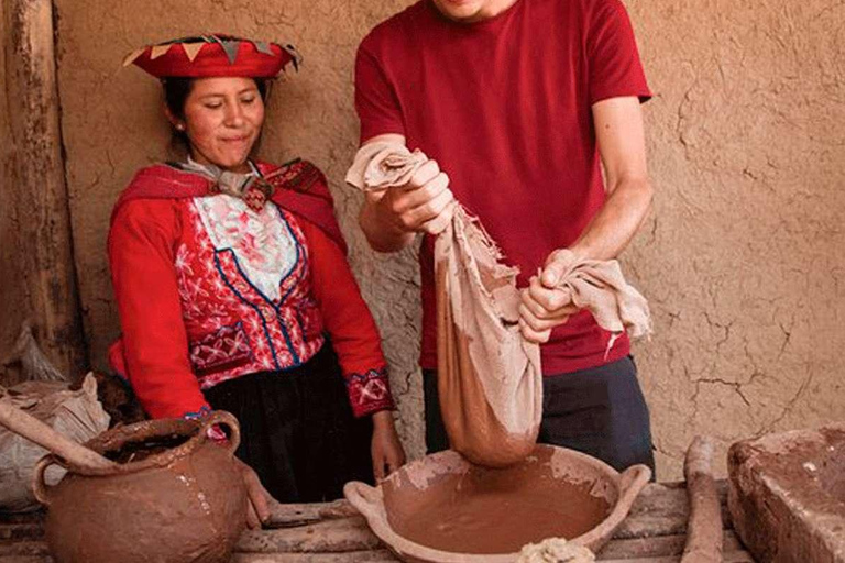 From Cusco: Full-Day Artisan Creativity Tour