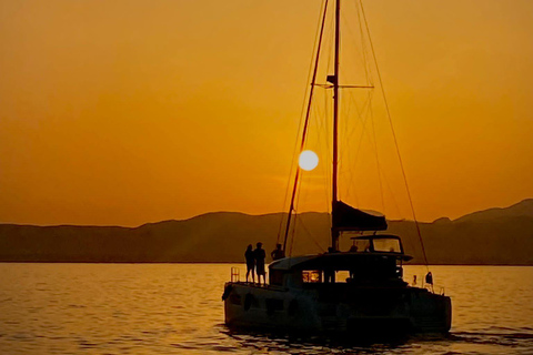 Palma: Small-Group Catamaran Cruise with Tapas, Snorkeling, and Paddleboarding Palma: Catamaran Cruise for Small Groups with Tapas, Snorkeling, and Paddleboarding