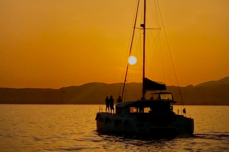 Palma: Small-Group Catamaran Cruise with Tapas, Snorkeling, and Paddleboarding Palma: Catamaran Cruise for Small Groups with Tapas, Snorkeling, and Paddleboarding