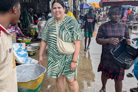 From Lagos: Ghana Castles & Kakum Park with Local Tour Guide