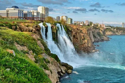 Antalya: Guided City Tour with Waterfalls Tickets and Lunch