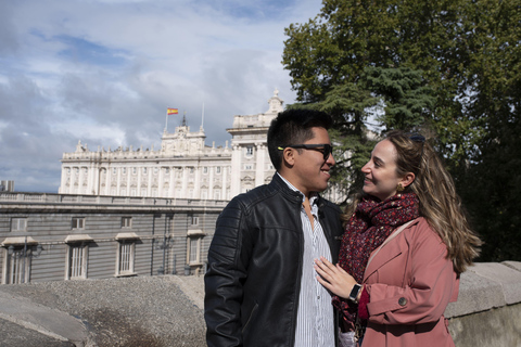 Madrid: Panoramisch uitzicht in Tuk TukRondleiding van een uur met ophaalservice inbegrepen