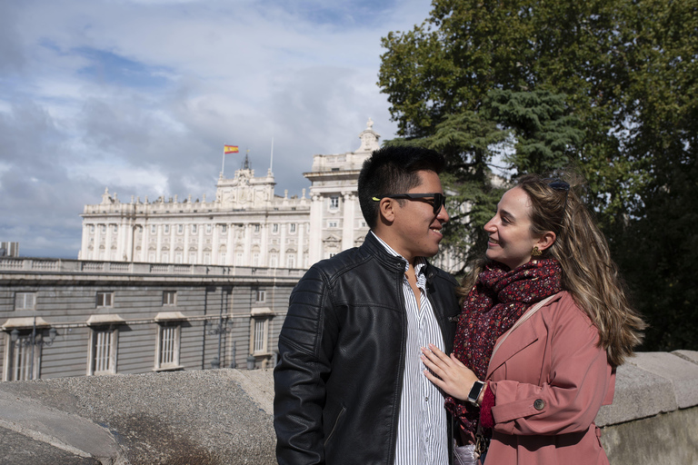 Madrid: Panoramisch uitzicht in Tuk TukRondleiding van een uur met ophaalservice inbegrepen