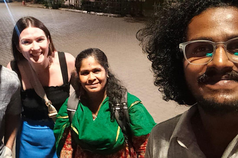 Explora Kochi bajo las luces nocturnas: tour guiado a pie