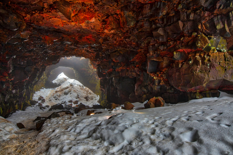 Raufarhólshellir Lava Tunnel: Underground Expedition