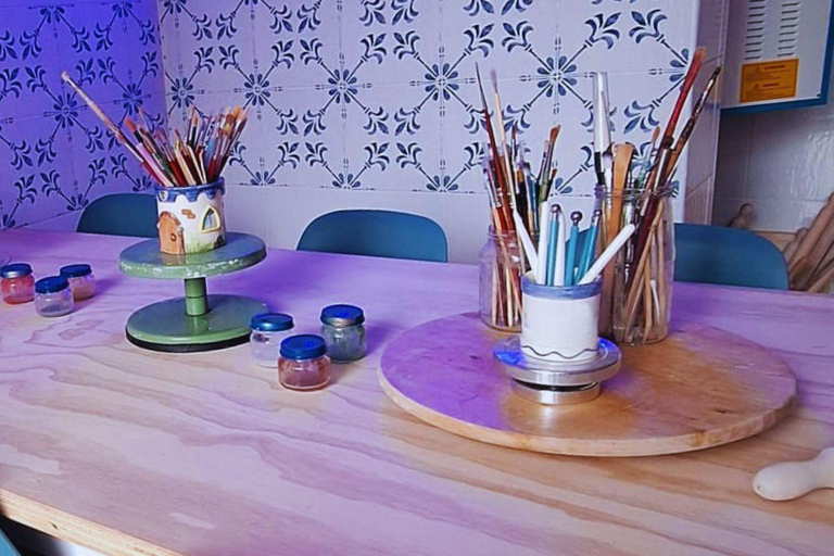 Naples: Ceramic Workshop with Decoration and Aperitif