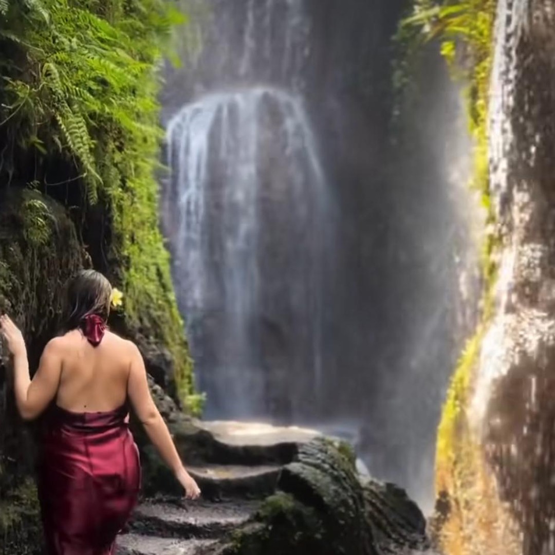 Water Fall Cleanse Taman Beji Griya Waterfall: Holy Bathing/Soul Retreat Ritual | GetYourGuide