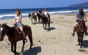 Zihuatanejo: Horseback Riding on the Beach