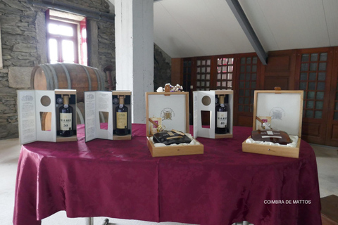 Régua: Prova de vinhos em Quinta, Almoço Tradicional, Cruzeiro e Comboio