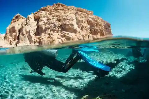 Discover Scuba Diving in Menorca: your first underwater adventure