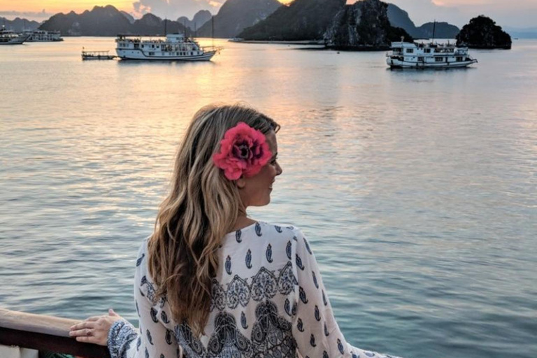 Hanoi: 3-Day Ninh Binh, Ha Long & Lan Ha Bay 5-Star Cruise