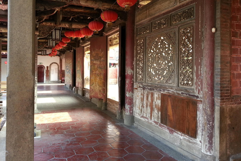From Taipei: Private 4-Day West & South Taiwan Tour SOLO Traveler