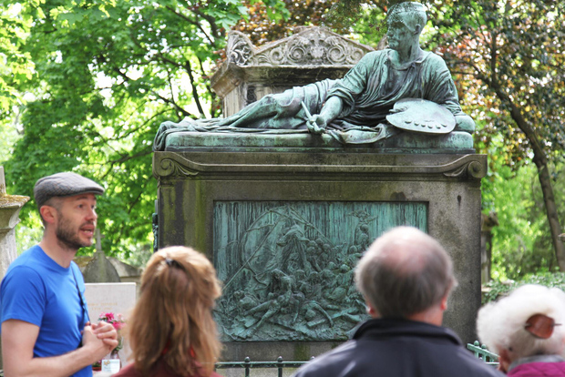 Parigi: Visita guidata alle tombe famose del cimitero di Pere Lachaise