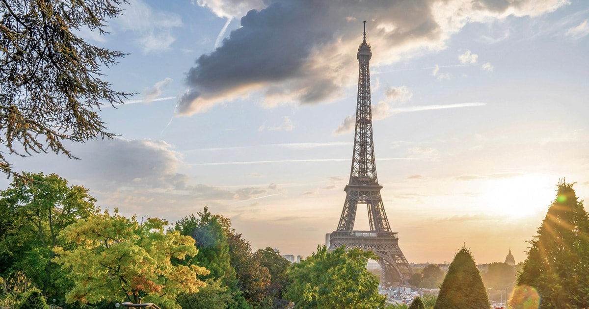 Paris: Eiffeltårnet 2. etasje eller adgang til toppen | GetYourGuide