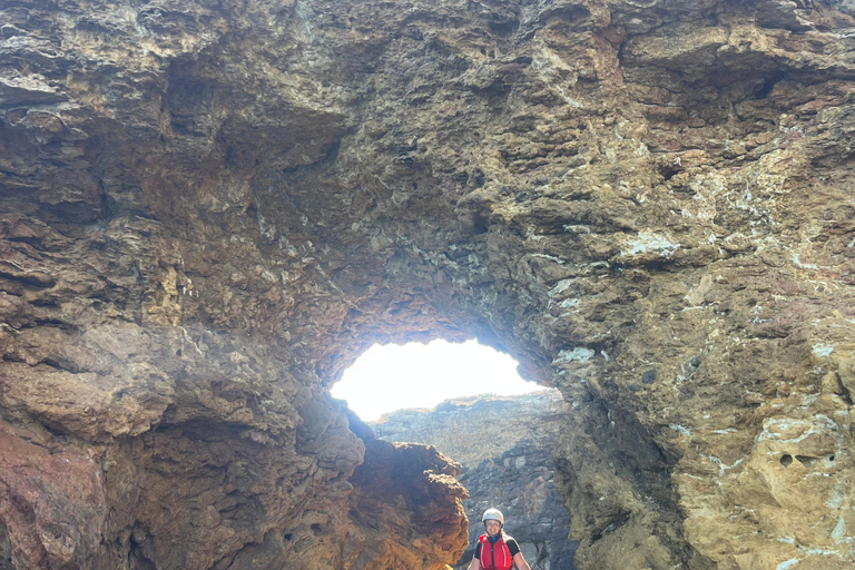 Esperienza di coasteering a Ibiza