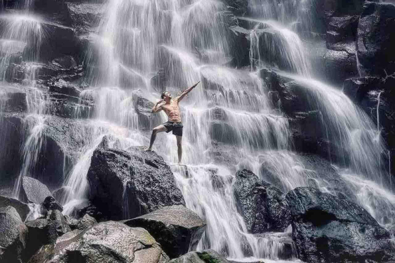 Bali: Ubud & Gianyar Waterfall, Monkey Forest & Pottery Tour