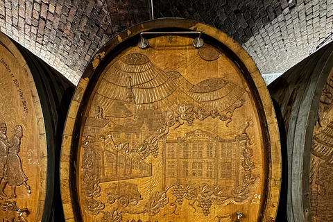 Erlebnis Weintasting Stuttgart Premium Weinprobe mit Snack im Gewölbekeller